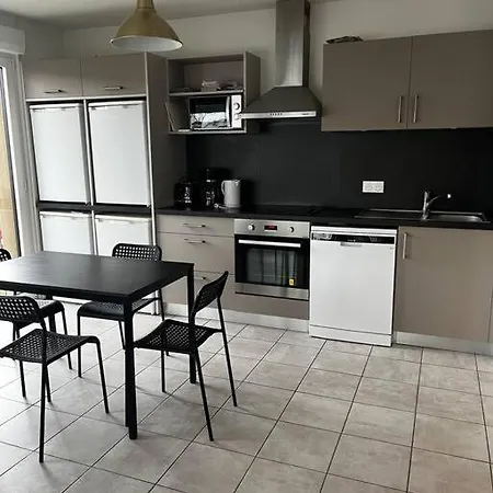 Apartman Urbain - Grand Dans La Quartier Des Machines De L'ile *
